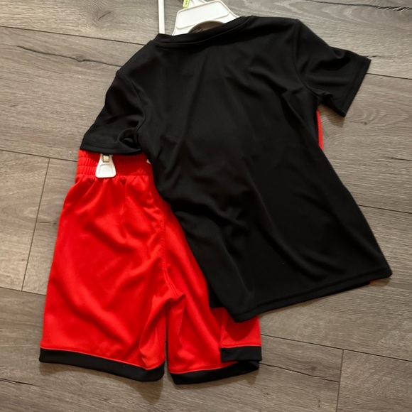 Puma 2 piece set 3t - Picture 2 of 2